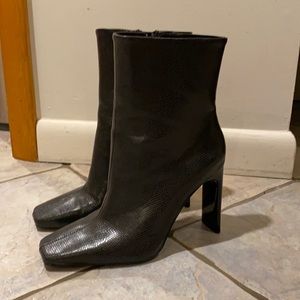 Zara embossed square toe heel bootie